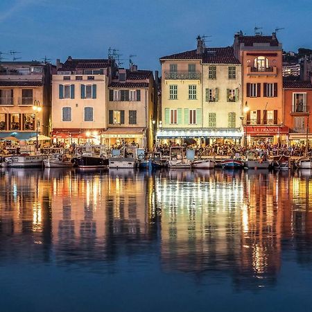 Appartamento Les Barques, Vue Splendide Sur Le Port De Cassis Esterno foto
